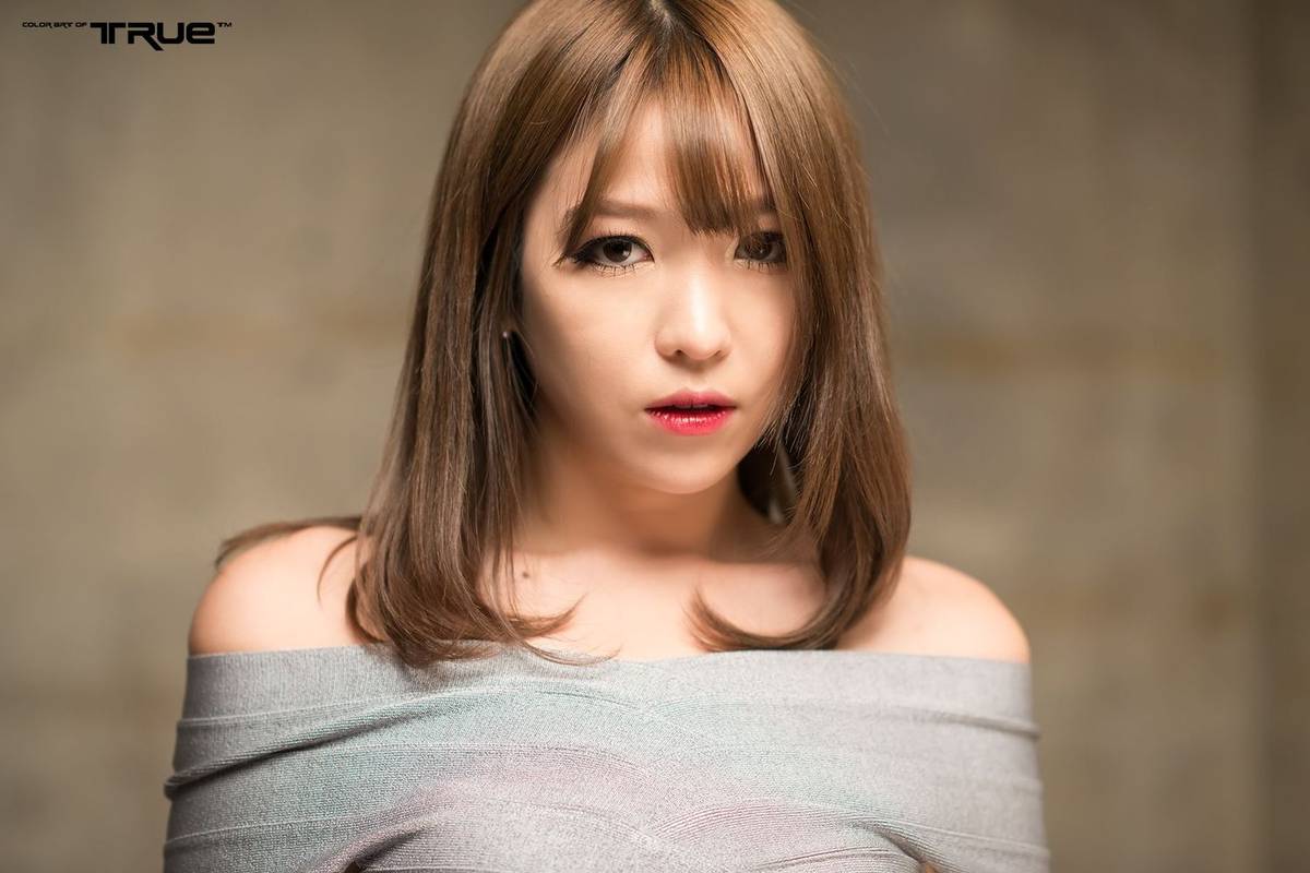 韩国美女模特李恩慧都市丽人风修长美腿职场OL装扮写真-74