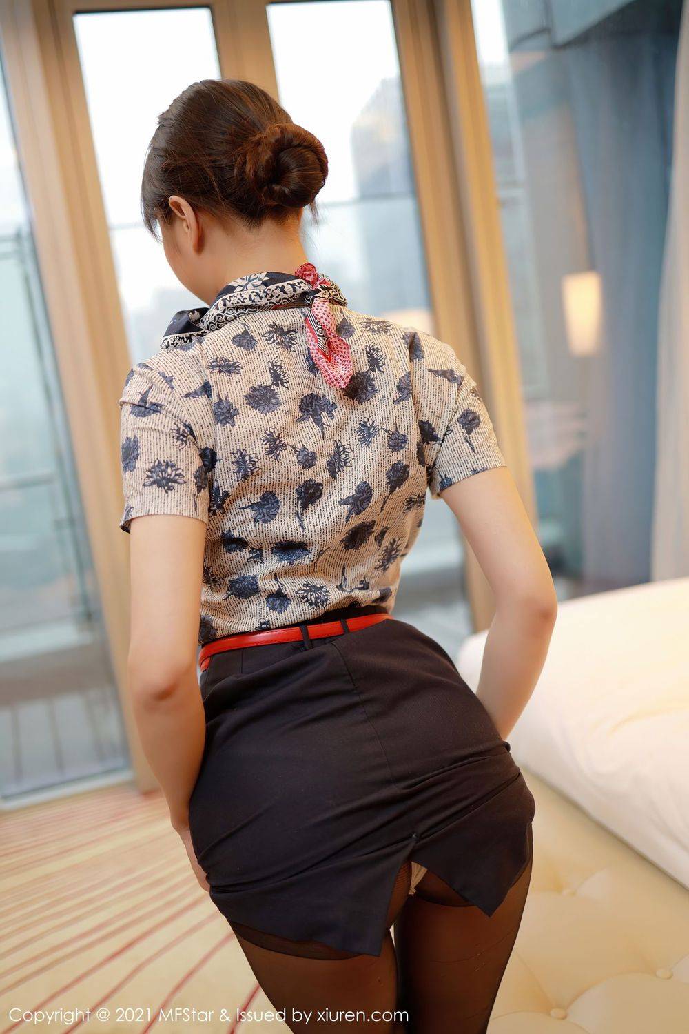 模范学院美女模特水水er黑丝美腿空姐制服系列清甜写真-25