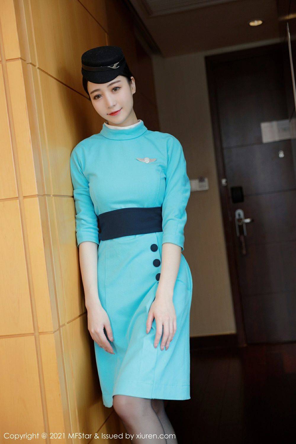 模范学院美女模特水水er黑丝美腿空姐制服系列婀娜多姿套图-10