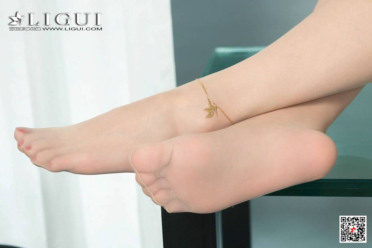 Ligui丽柜网络丽人书雅白衬衫丝袜美腿妖娆风姿性感写真-29