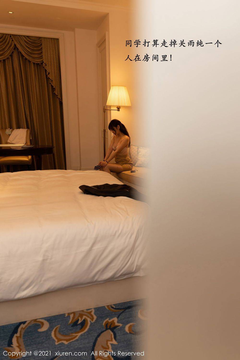 秀人网性感女神王雨纯白衬衫与JK制服下午茶主题厦门旅拍-66