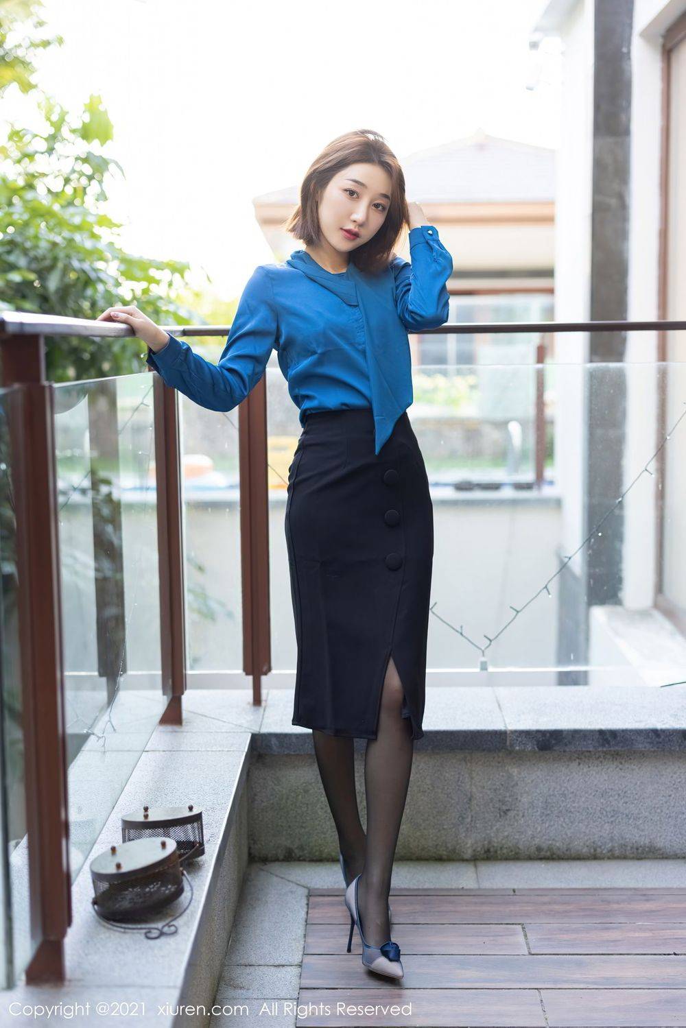 秀人网美女模特九月生黑丝美腿职场秘书OL系列私房魅惑写真-5