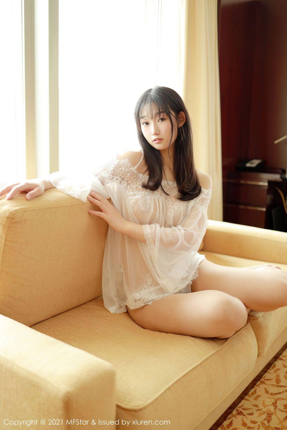 模范学院新人模特母崽崽轻薄服饰阳光午后性感魅力写真-7