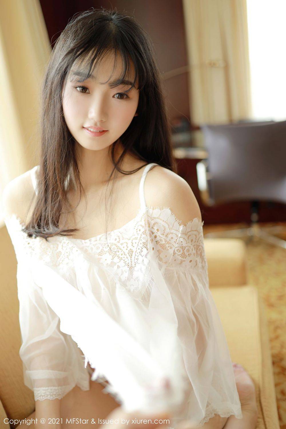 模范学院新人模特母崽崽轻薄服饰阳光午后性感魅力写真-31