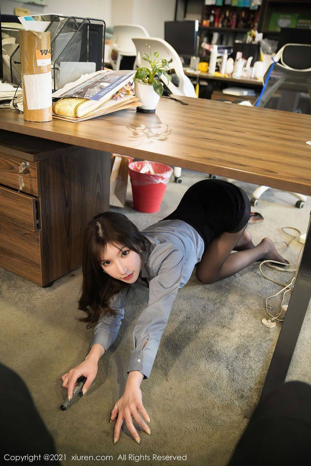 秀人网美女模特周于希Sandy黑丝美腿职场女性系列性感写真-45