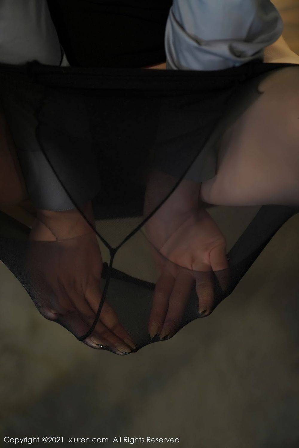 秀人网美女模特周于希Sandy黑丝美腿职场女性系列性感写真-69