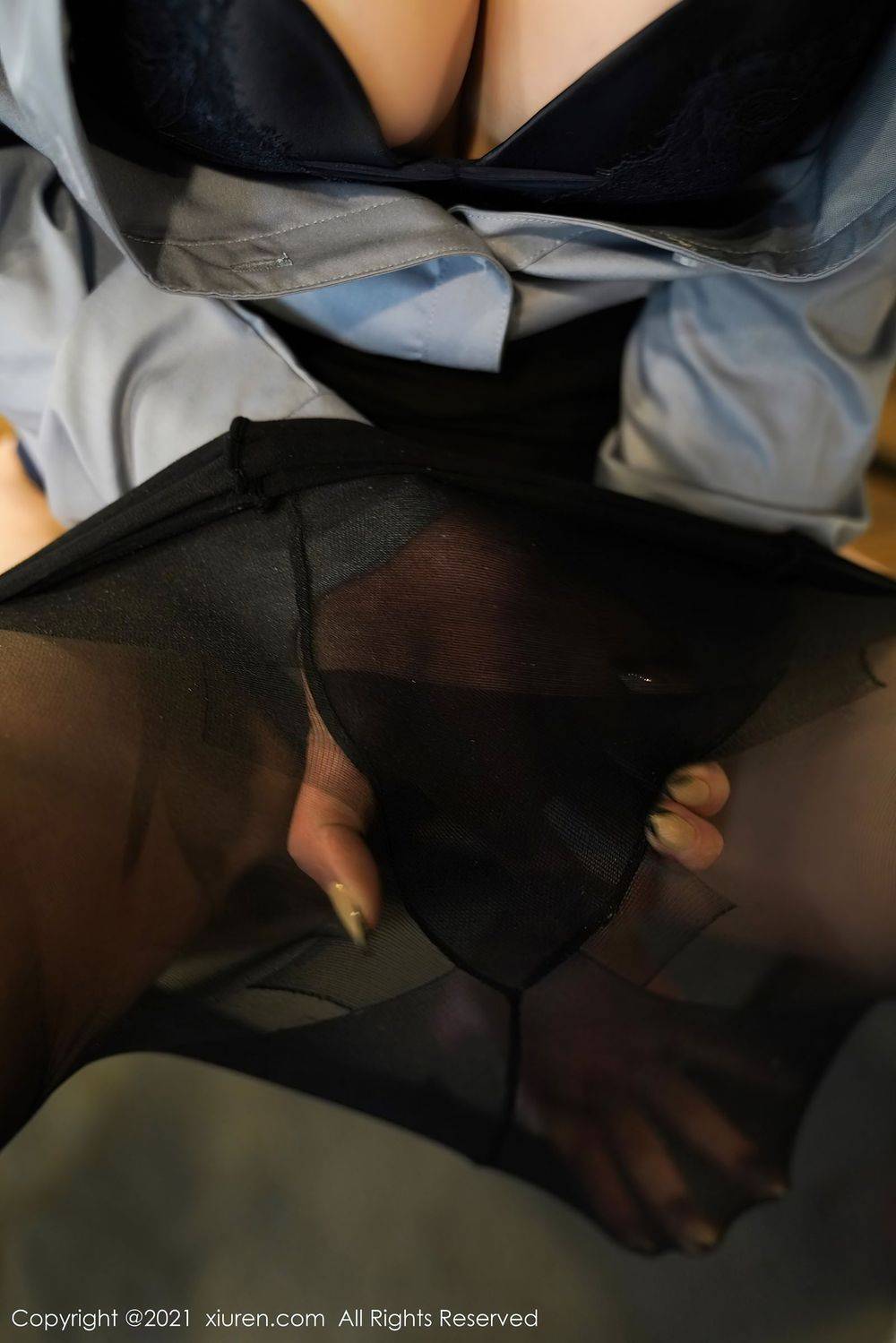 秀人网美女模特周于希Sandy黑丝美腿职场女性系列性感写真-73