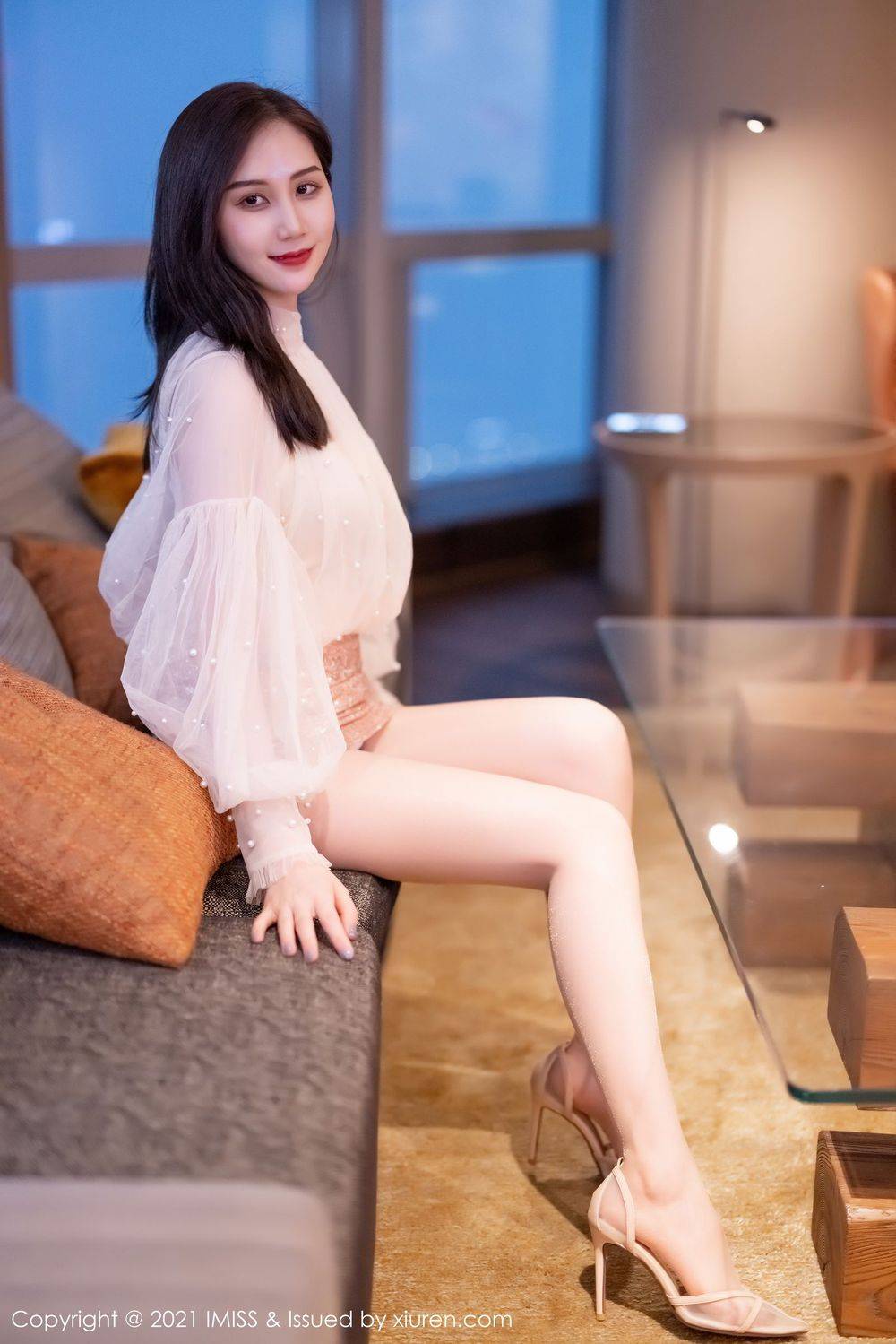 爱蜜社气质女神SISY思都市丽人丝足美腿内衣系列性感写真-8