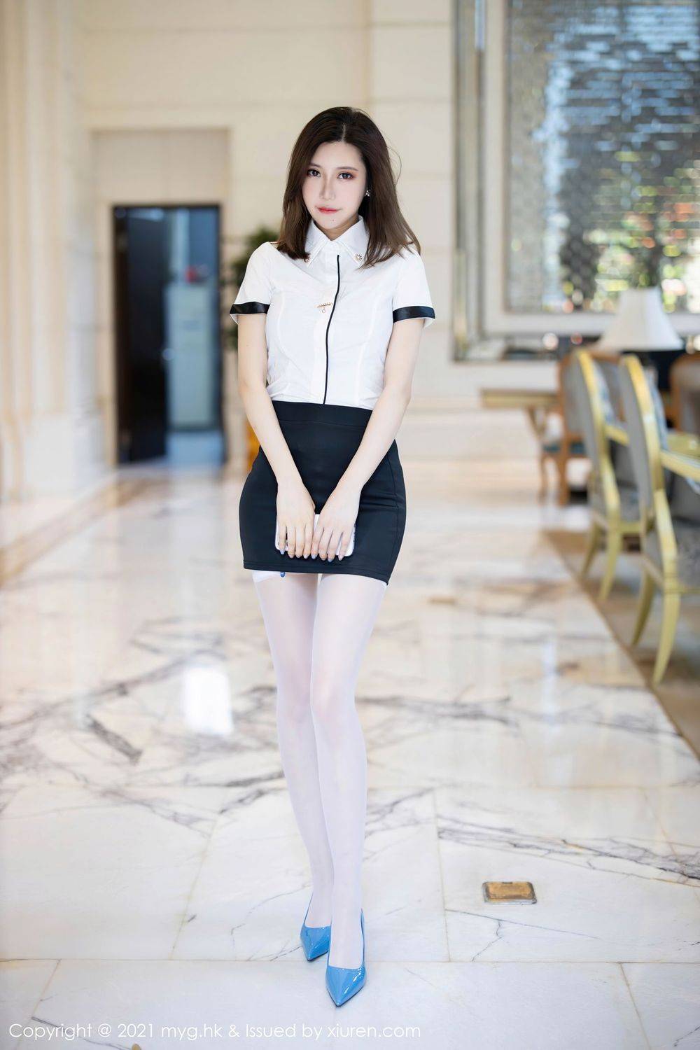 美媛馆性感女神绮里嘉Carina丝袜美腿内衣诱惑情趣系列写真