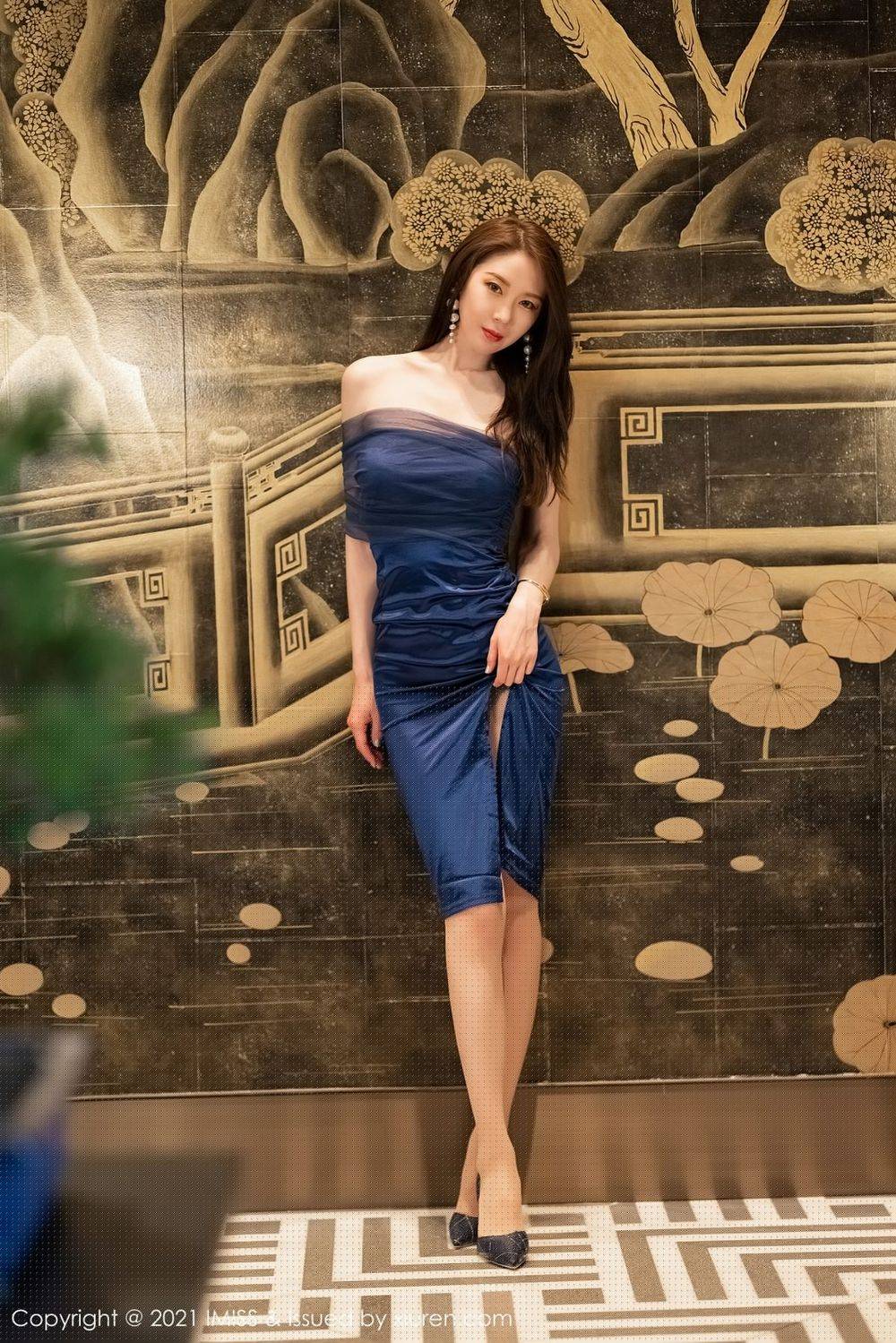 爱蜜社美女模特梦心玥丝袜美腿抹胸长裙内衣系列性感写真-24