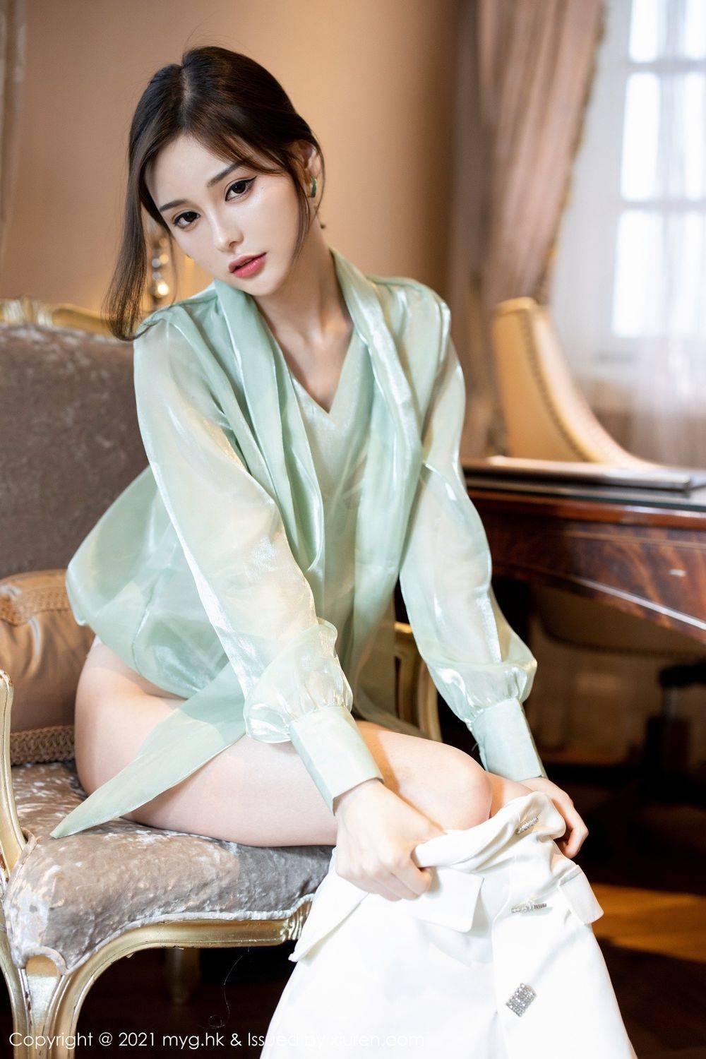 美媛馆美女模特小夕juju半遮半掩轻透服饰短发系列性感写真-29