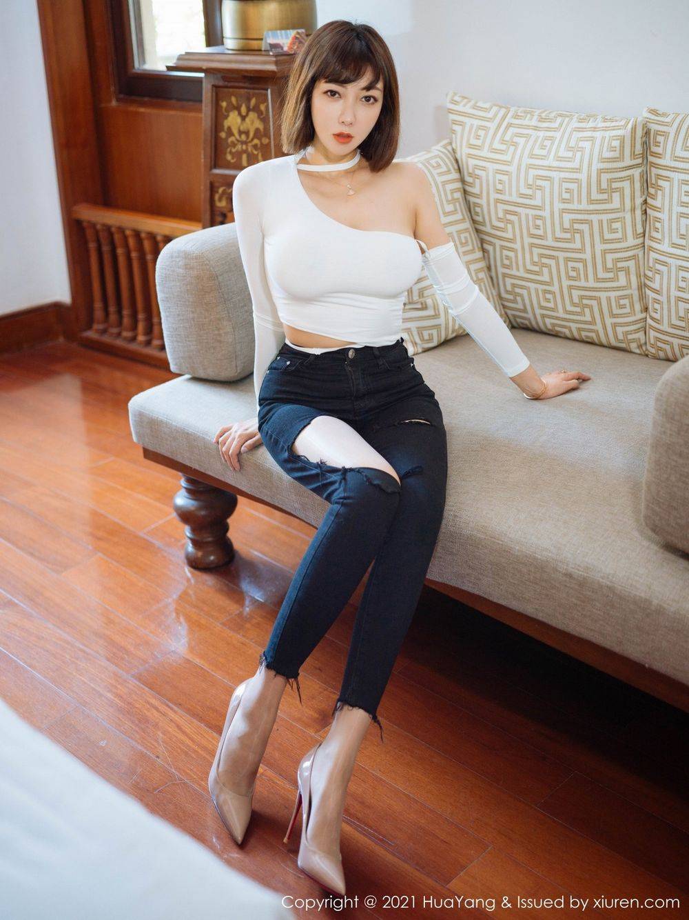 花漾Show性感女神果儿Victoria破洞牛仔裤系列西双版纳旅拍-47