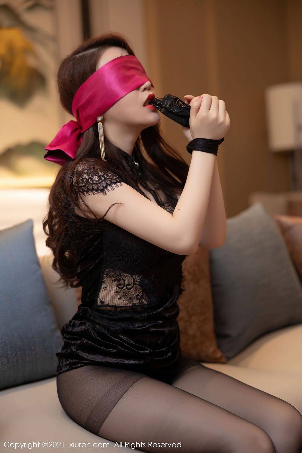 秀人网性感女神绯月樱Cherry丝袜美腿+内衣系列江浙沪旅拍-17