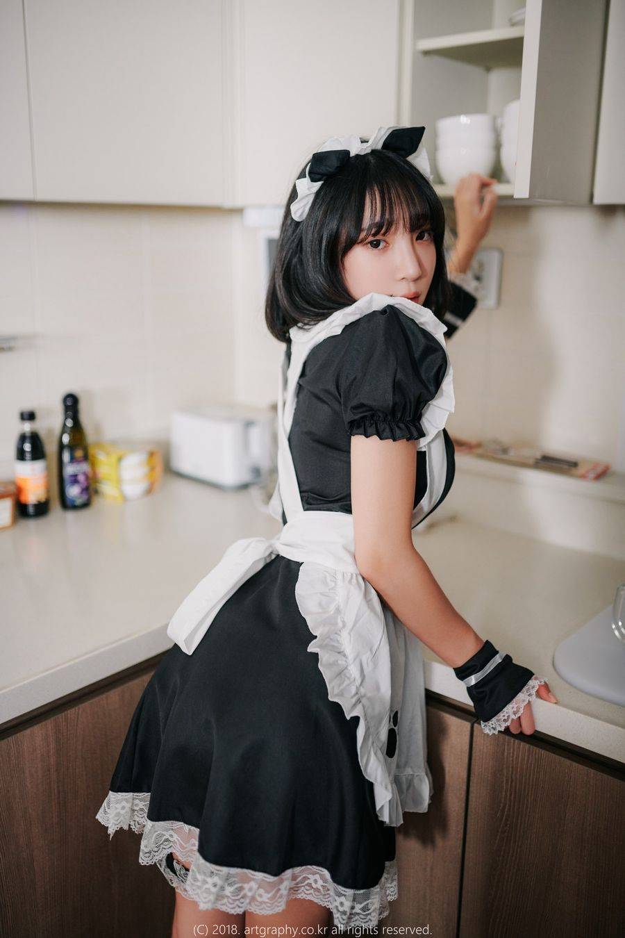 Artgravia美女模特姜仁卿白衬衫黑丝美腿职场OL女仆装性感写真-37