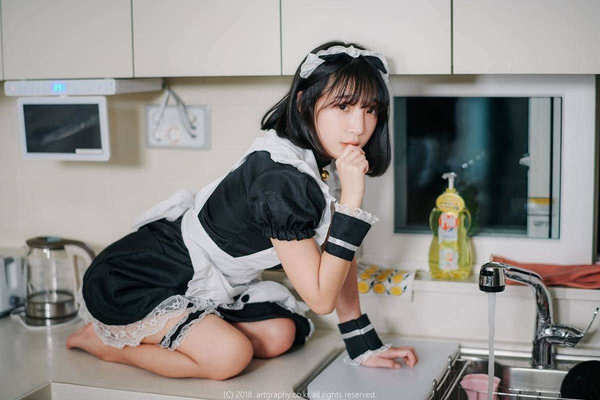 Artgravia美女模特姜仁卿白衬衫黑丝美腿职场OL女仆装性感写真-50