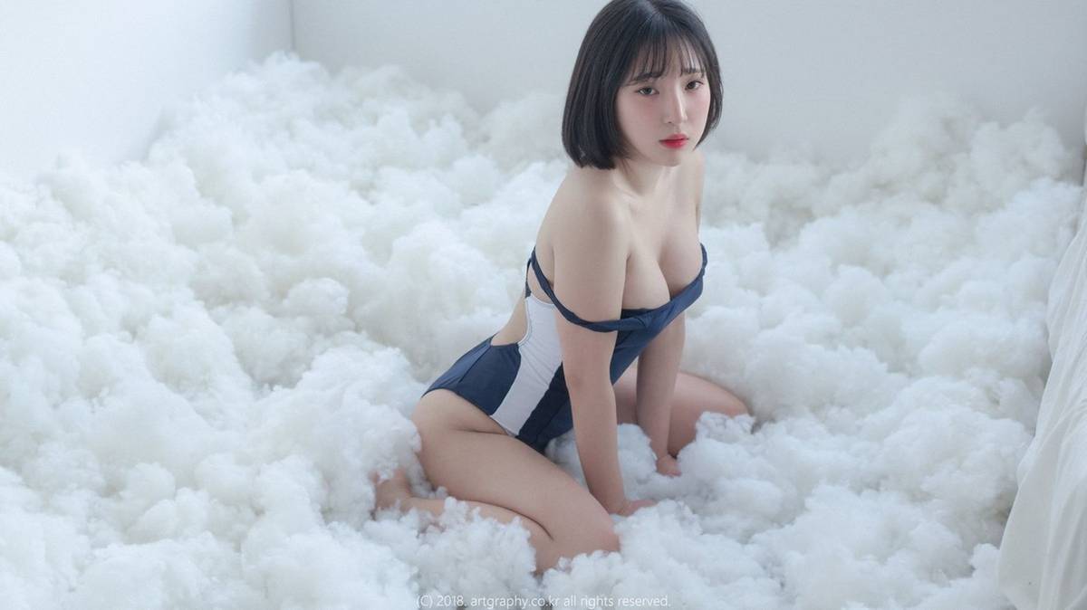Artgravia美女模特姜仁卿白色死库水+黑色紧身衣完美身材套图-10