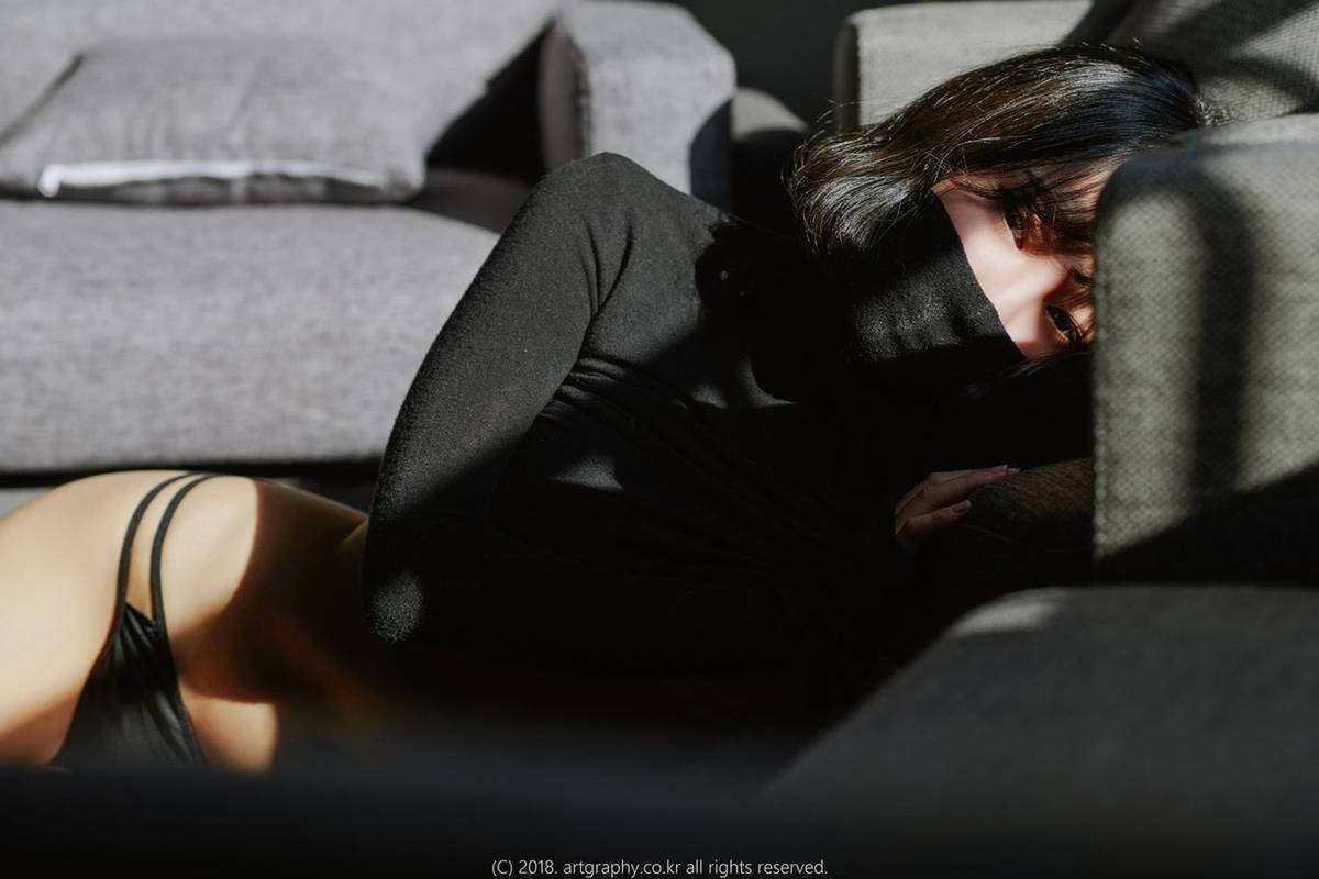 Artgravia美女模特姜仁卿白色死库水+黑色紧身衣完美身材套图-33