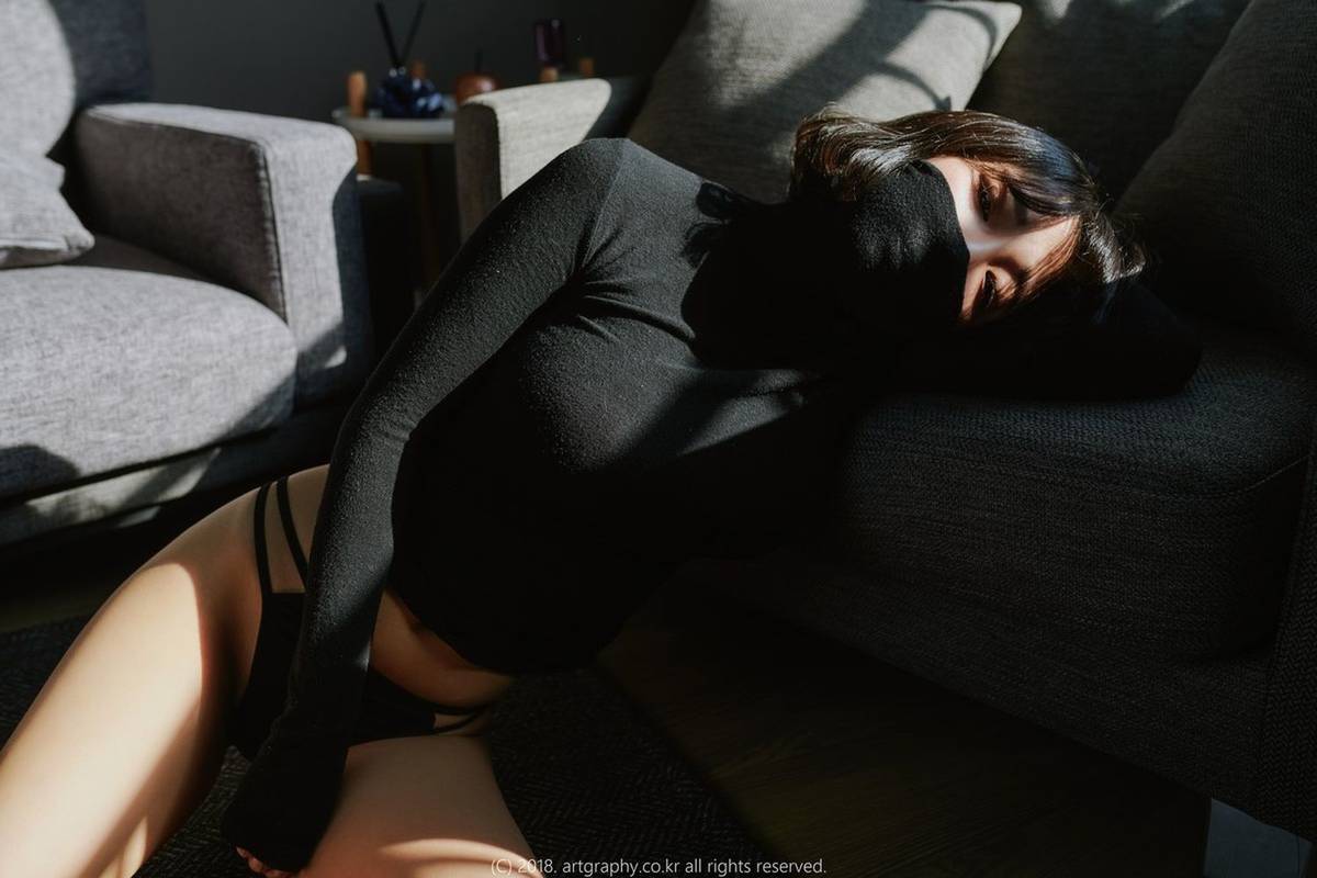 Artgravia美女模特姜仁卿白色死库水+黑色紧身衣完美身材套图-28