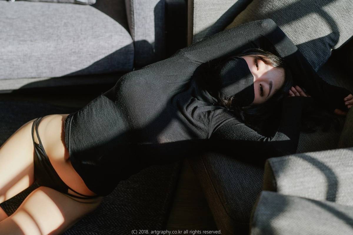 Artgravia美女模特姜仁卿白色死库水+黑色紧身衣完美身材套图-32