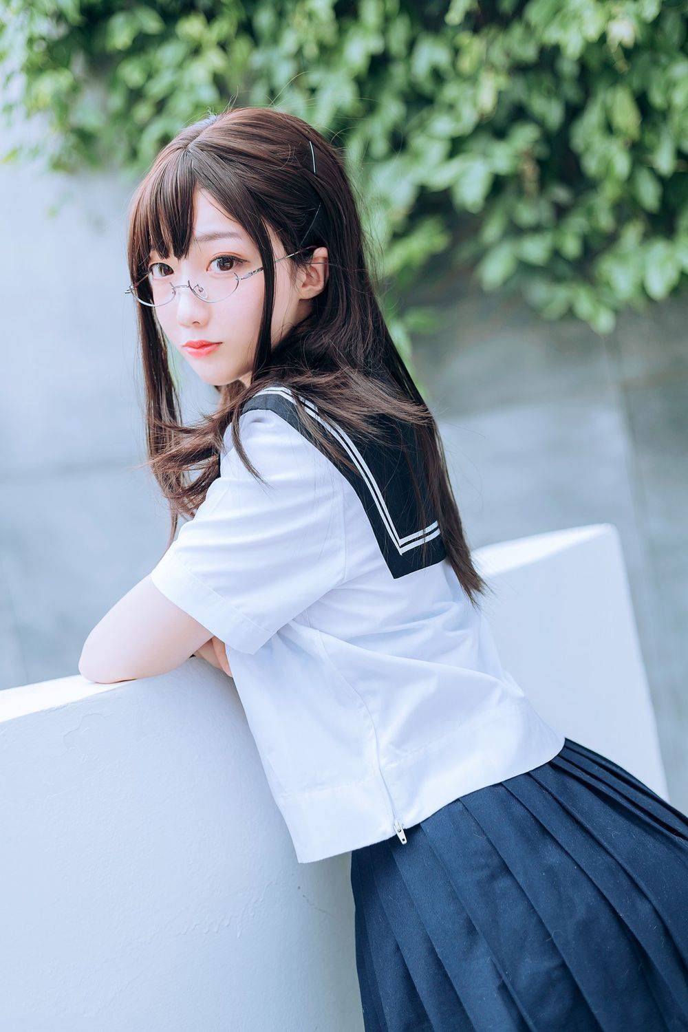 喵糖映画长发美女修长美腿JK制服户外草坪白嫩系列清纯写真-9