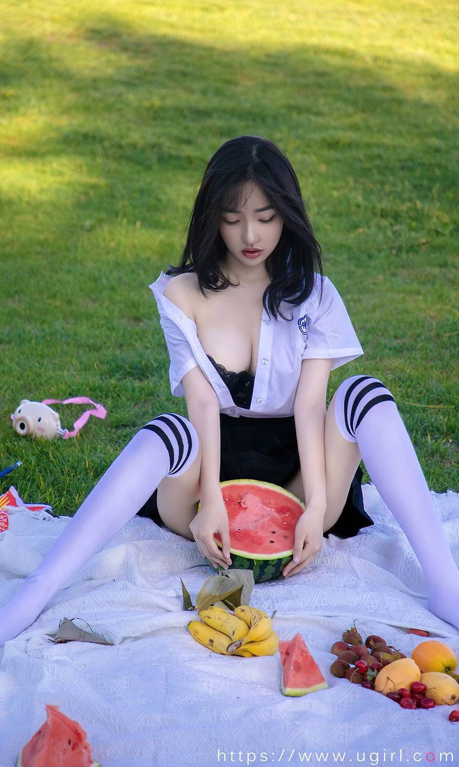 尤果圈美女模特西门小玉青春毕业季来临主题清纯户外写真-21