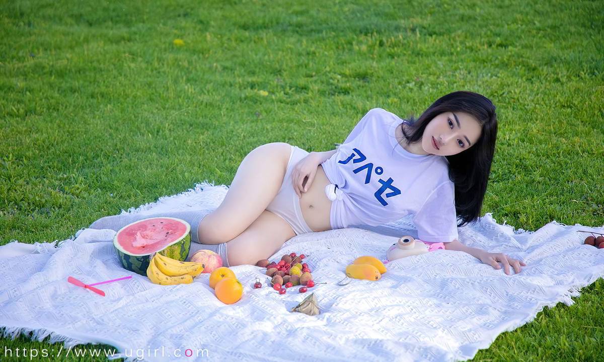 尤果圈美女模特西门小玉青春毕业季来临主题清纯户外写真-28
