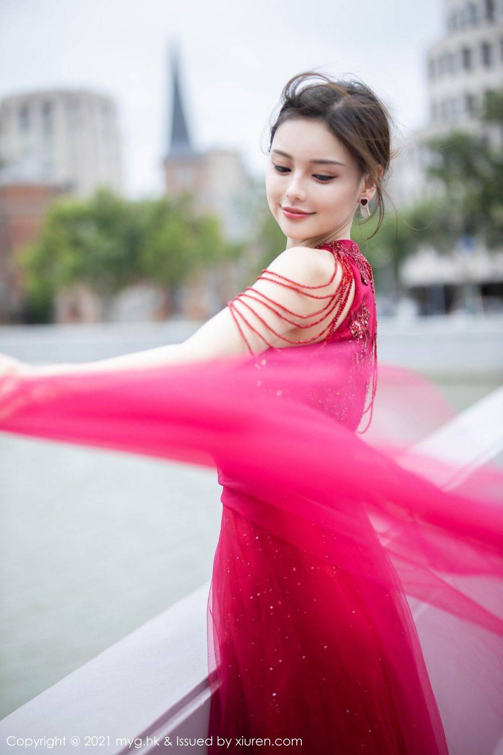 美媛馆美女模特小夕juju猩红长裙迷人内衣系列江浙沪旅拍-9