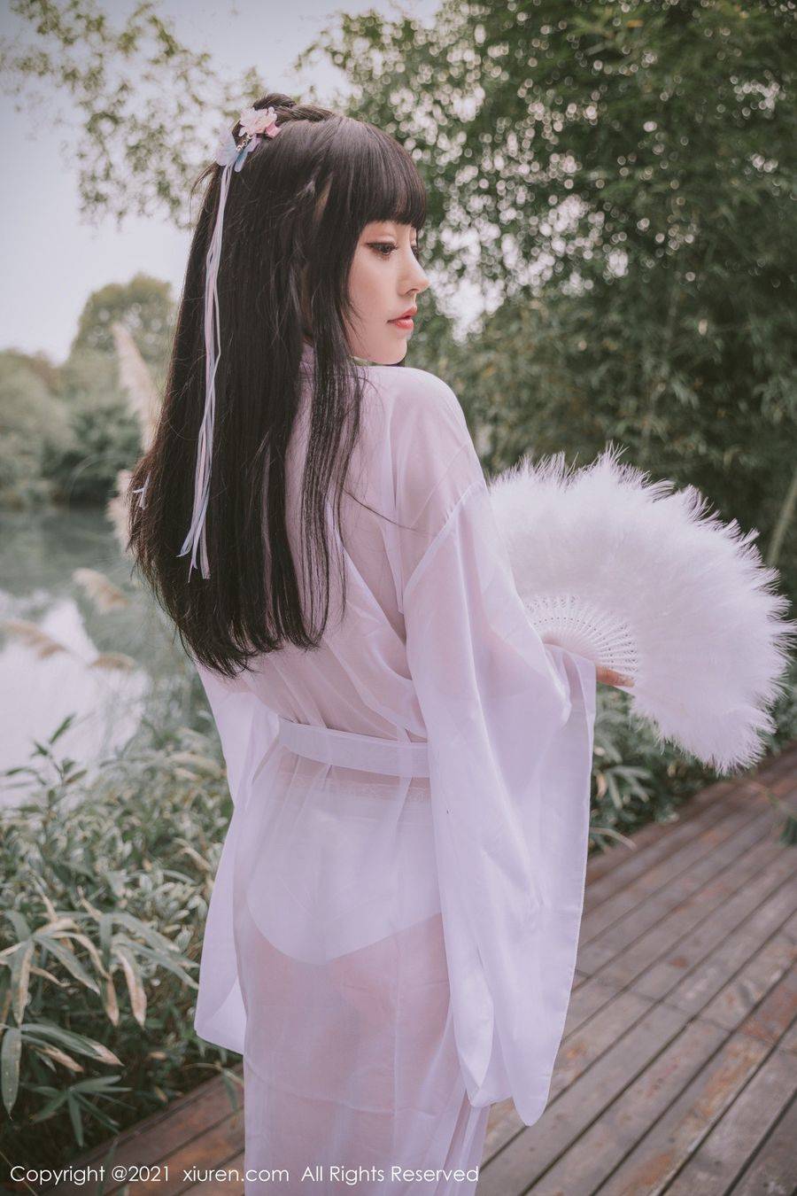 秀人网性感女神Flower朱可儿丰腴身段薄纱古风外拍私房写真-7