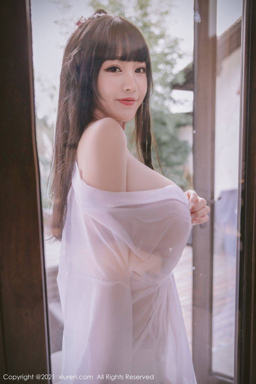 秀人网性感女神Flower朱可儿丰腴身段薄纱古风外拍私房写真-21