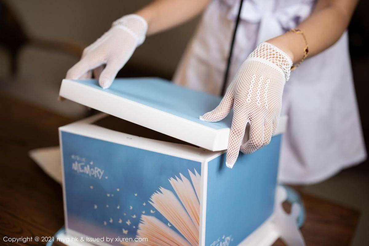 美媛馆性感女神绮里嘉Carina丝袜美腿护士制服主题杭州旅拍-16