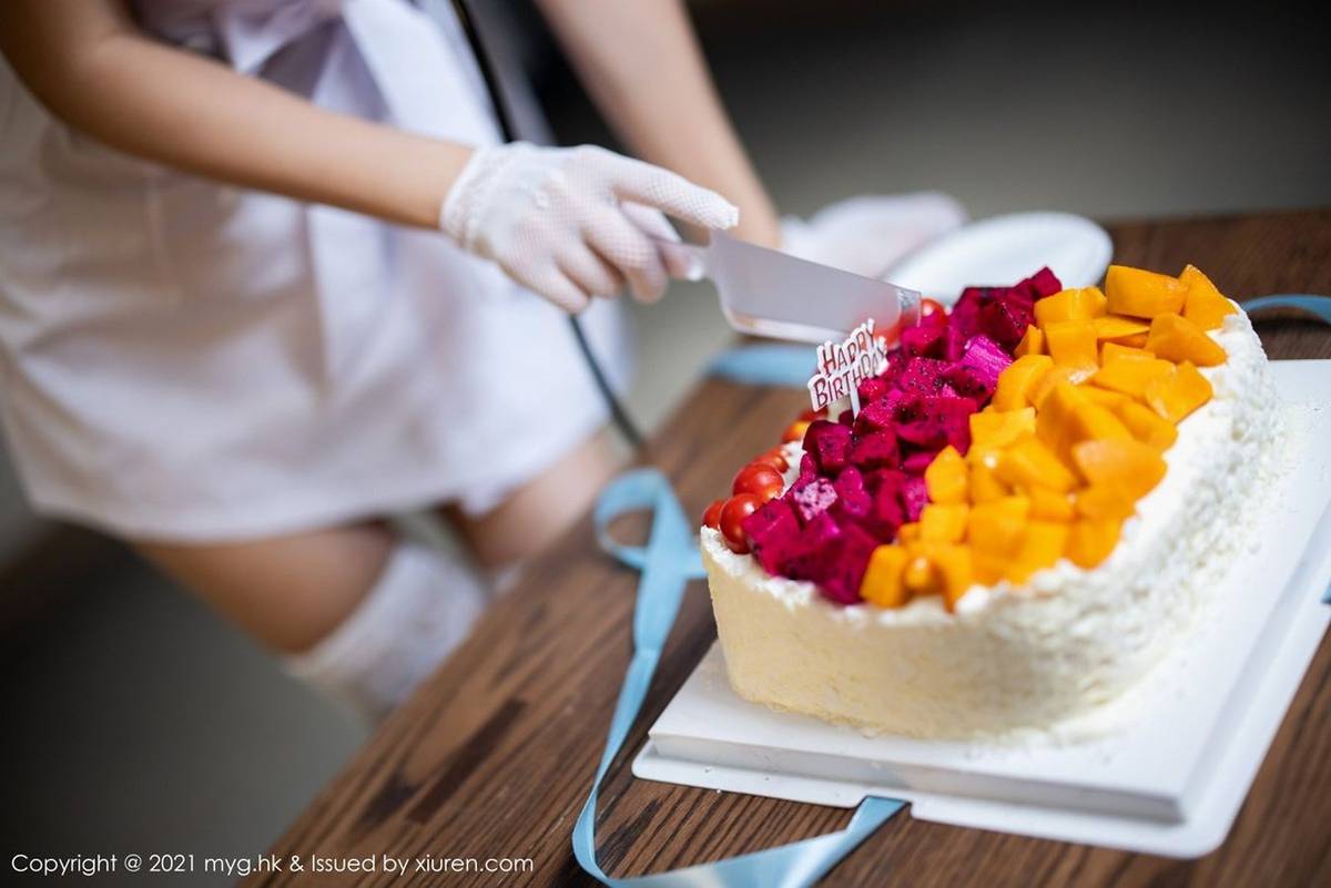 美媛馆性感女神绮里嘉Carina丝袜美腿护士制服主题杭州旅拍-22