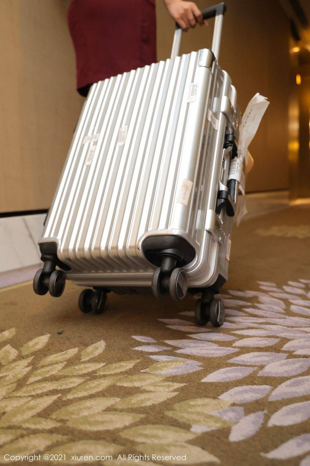 秀人网丽质模特周慕汐fairy黑丝美腿酒店娇媚主题性感写真-8