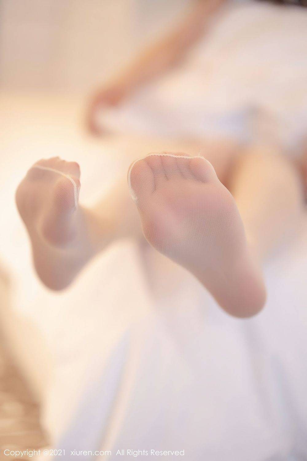 秀人网性感女神杨晨晨Yome率真牛仔裤丝袜美腿系列私房写真-72