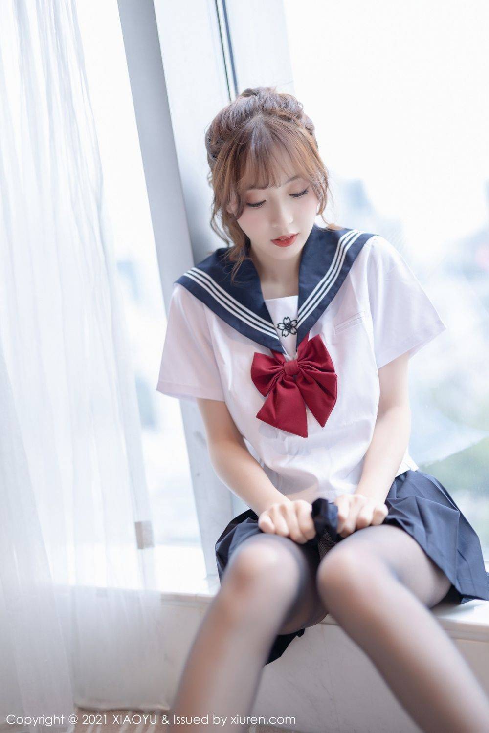 语画界美女模特林星阑黑丝美腿JK制服娇媚系列性感写真-11