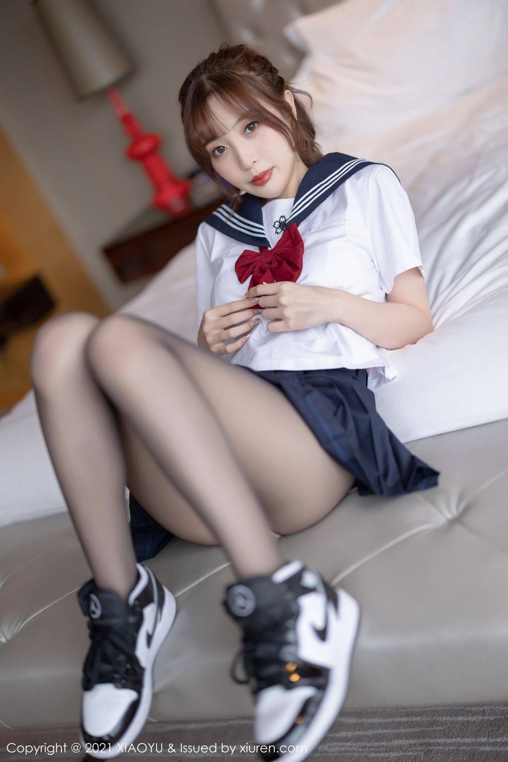 语画界美女模特林星阑黑丝美腿JK制服娇媚系列性感写真-24