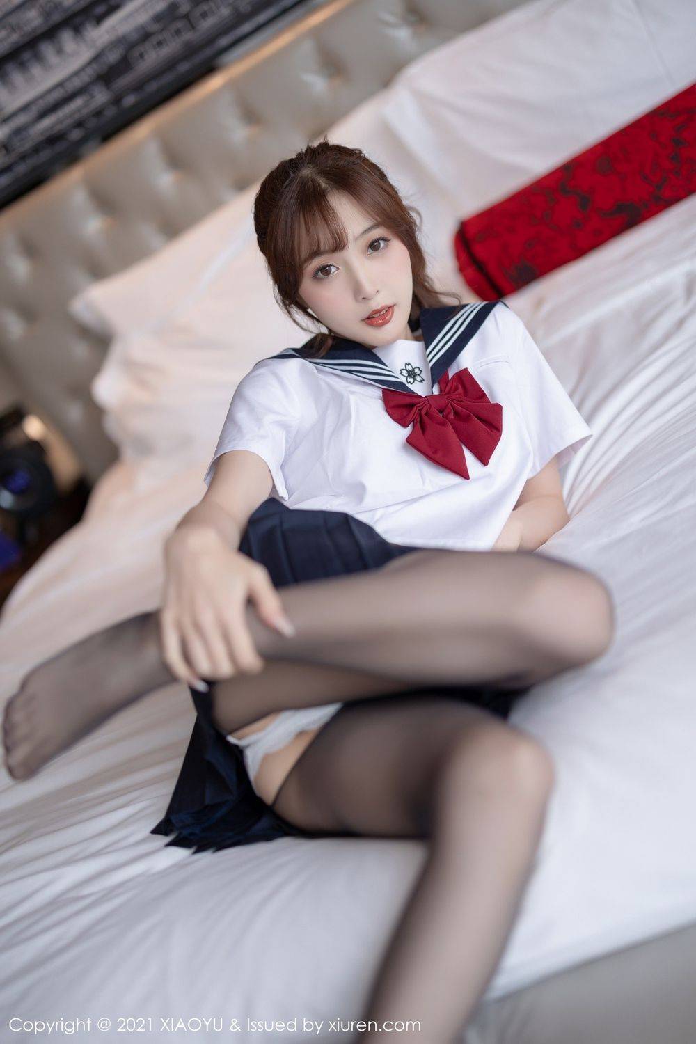 语画界美女模特林星阑黑丝美腿JK制服娇媚系列性感写真-30