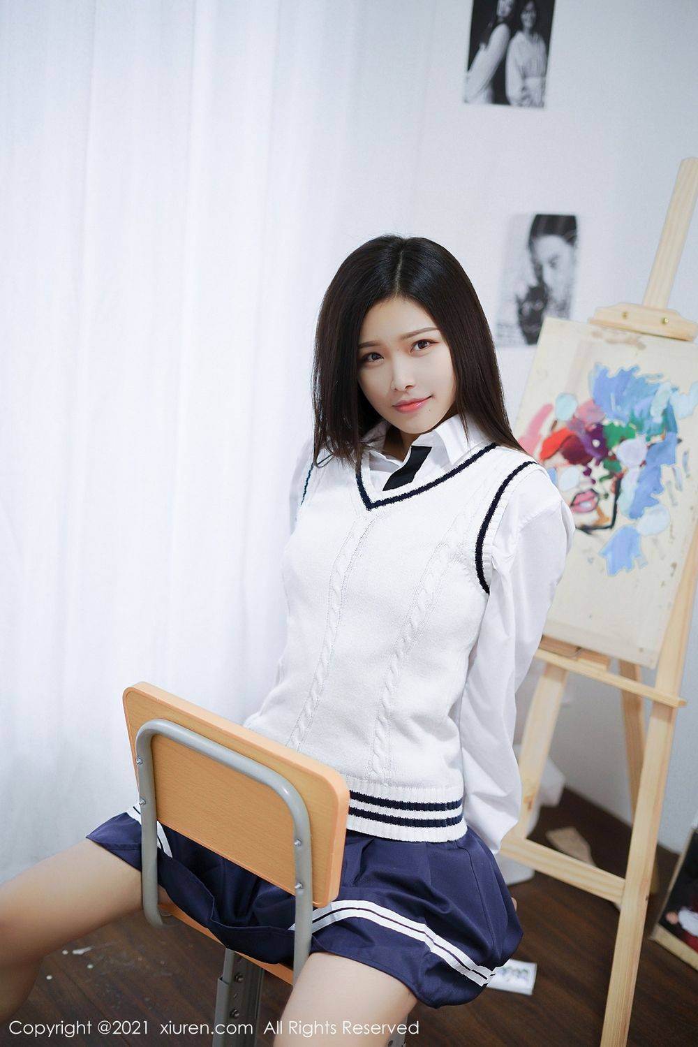 秀人网美女模特星萌x白衬衫清纯校园制服画室场景性感写真-15