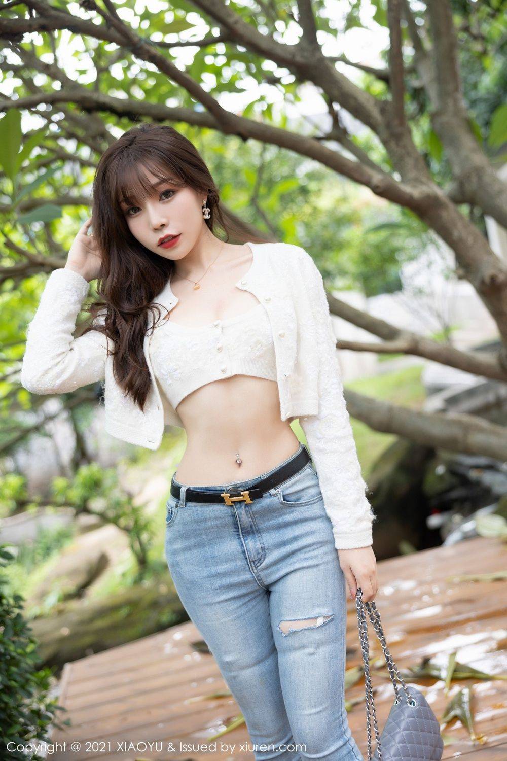 语画界性感女神芝芝Booty丝袜美腿与直爽牛仔裤系列私房写真-3