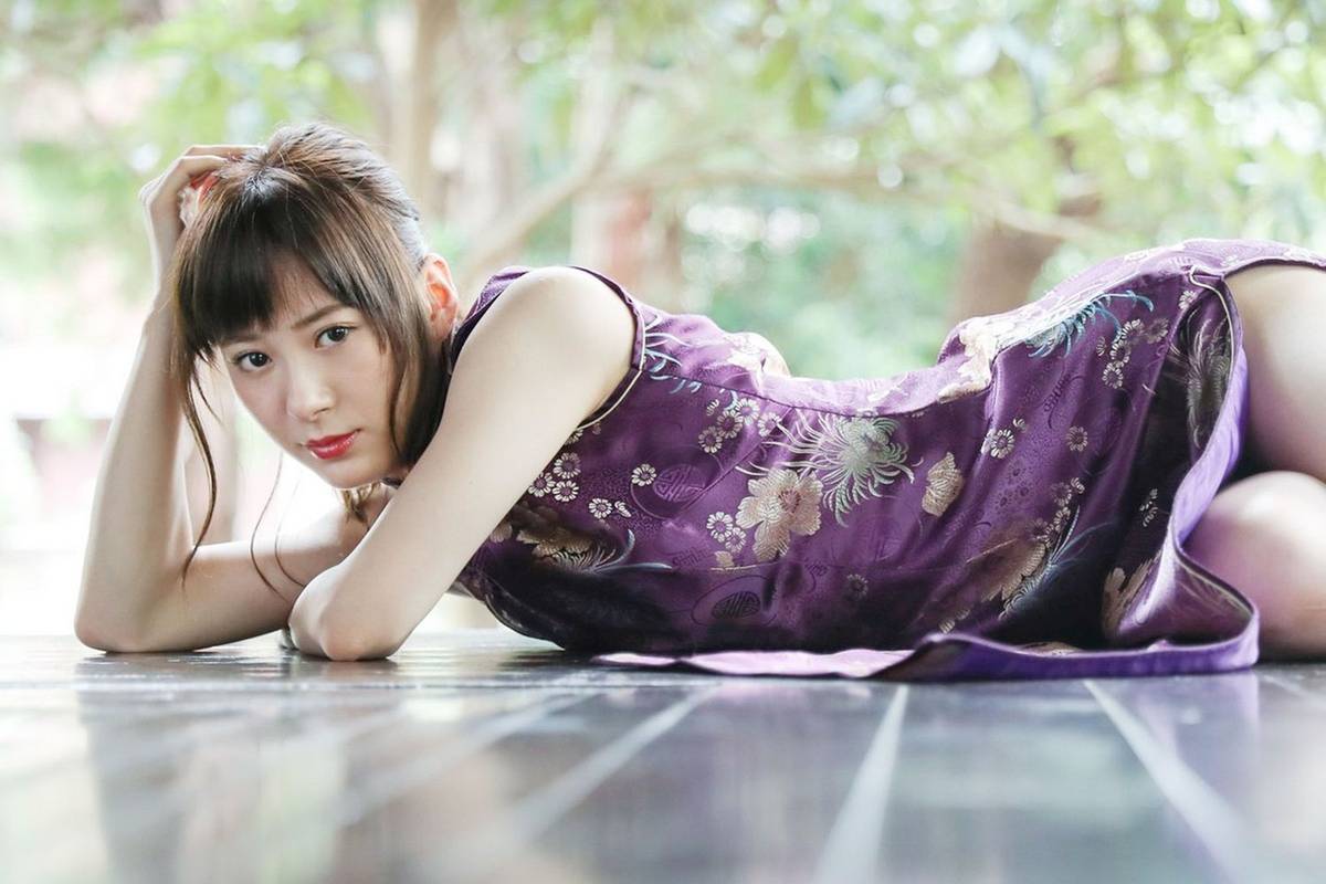 日本美女生田衣梨奈高开叉旗袍+海边比基尼系列性感写真-20