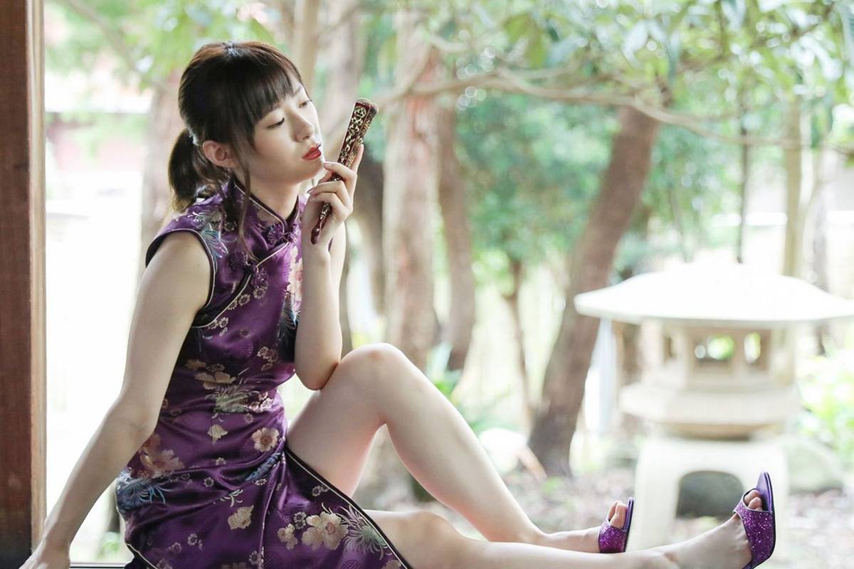 日本美女生田衣梨奈高开叉旗袍+海边比基尼系列性感写真-18