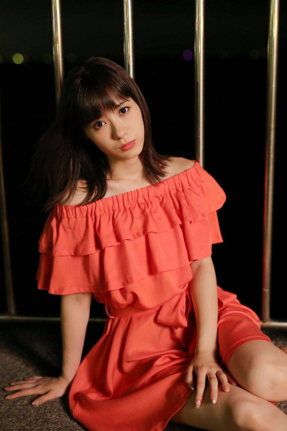 日本美女生田衣梨奈高开叉旗袍+海边比基尼系列性感写真-77