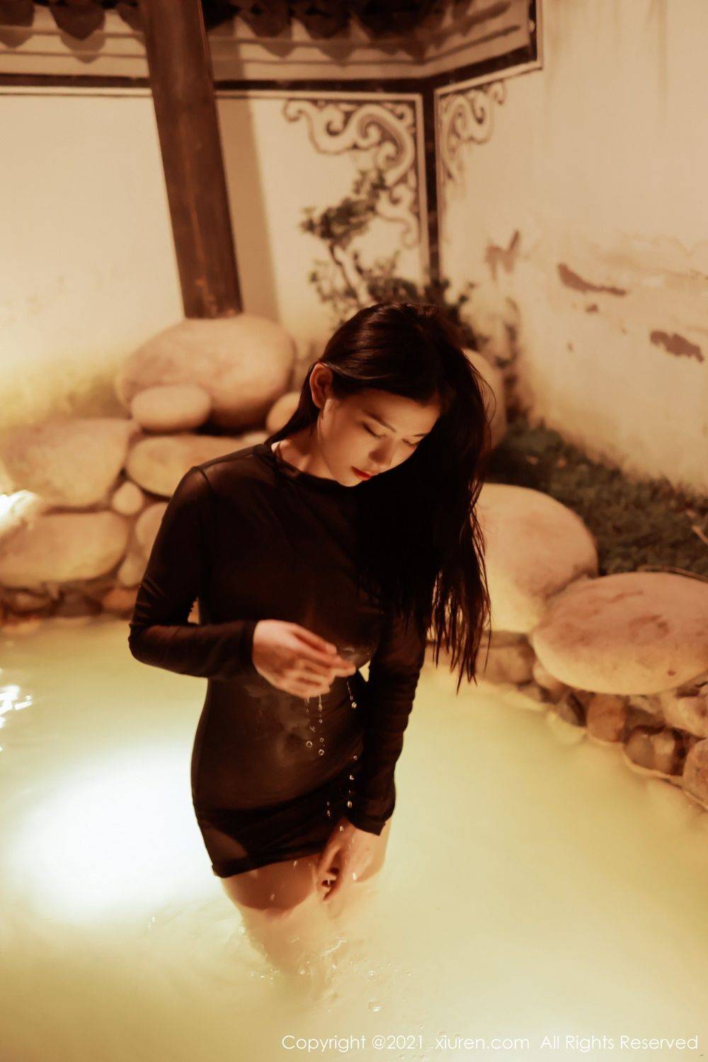 秀人网美女模特李雅柔连体衣高挑身材黑丝系列大理旅拍-25