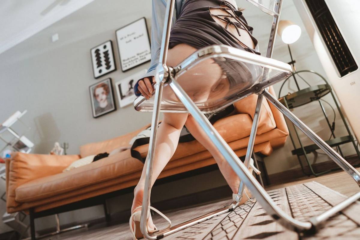 网络美女rioko凉凉子开档短裙吉他妹妹系带裙主题私房写真-9