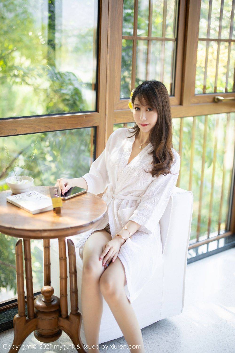 美媛馆美女模特水水er白色服饰镂空内衣丰满系列长三角旅拍