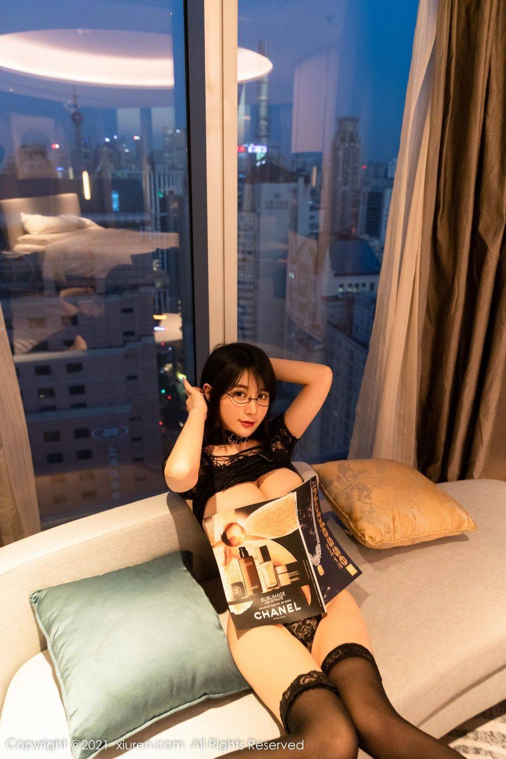 秀人网美女模特美七Mia惹火身段蕾丝内衣魅惑系列青海旅拍-43