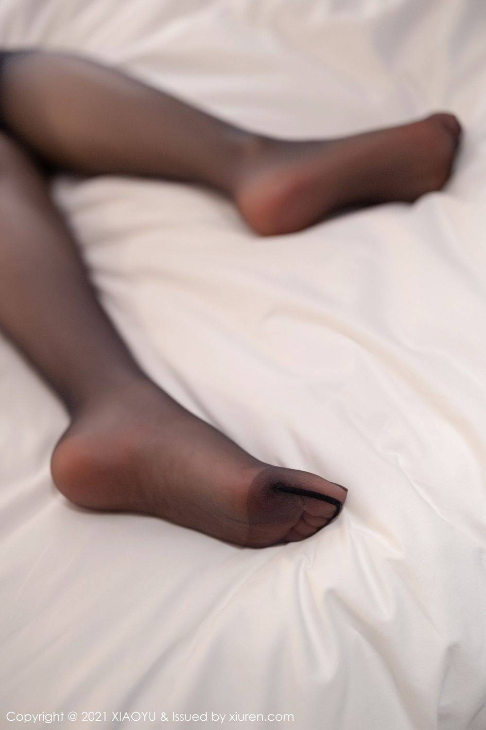 语画界性感女神芝芝Booty白T搭配黑色短裙职场OL系列私房写真-55