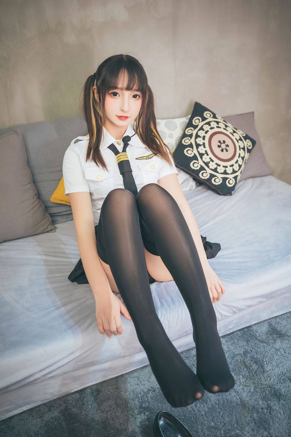 网红COSER神楽坂真冬黑丝美腿JK制服双马尾系列套图-17