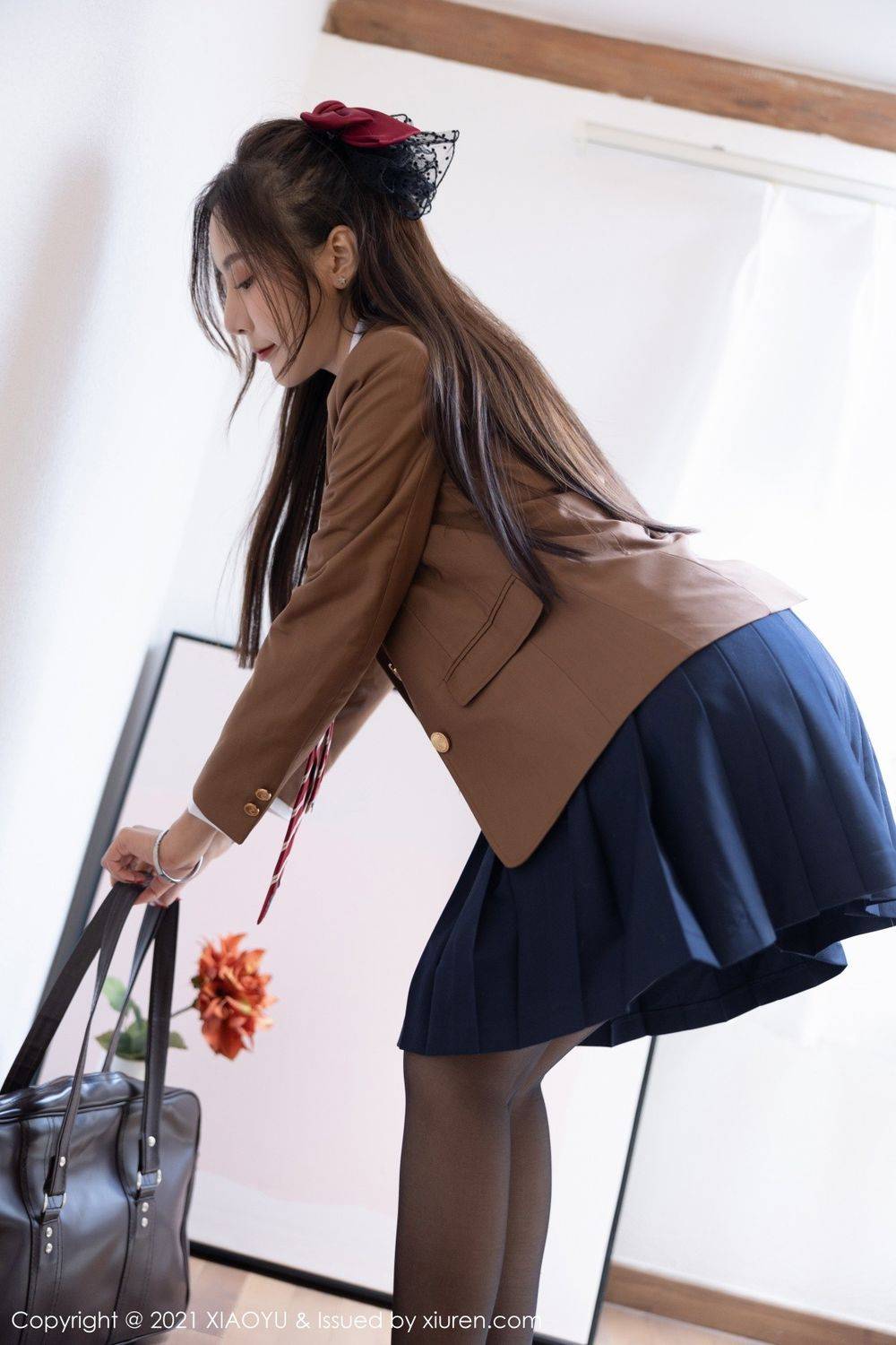 语画界性感女神王馨瑶yanni洱海边与酒店场景云南心愿写真-35