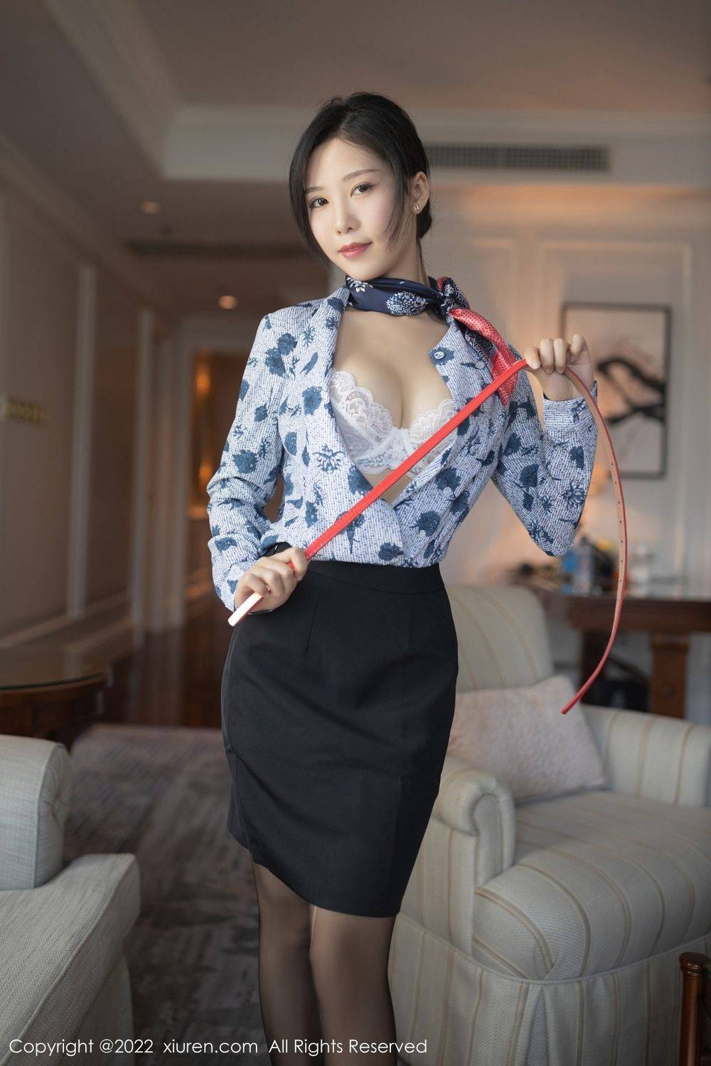 秀人网美女模特抖娘利世空姐制服+深色裙子御姐气息套图-26