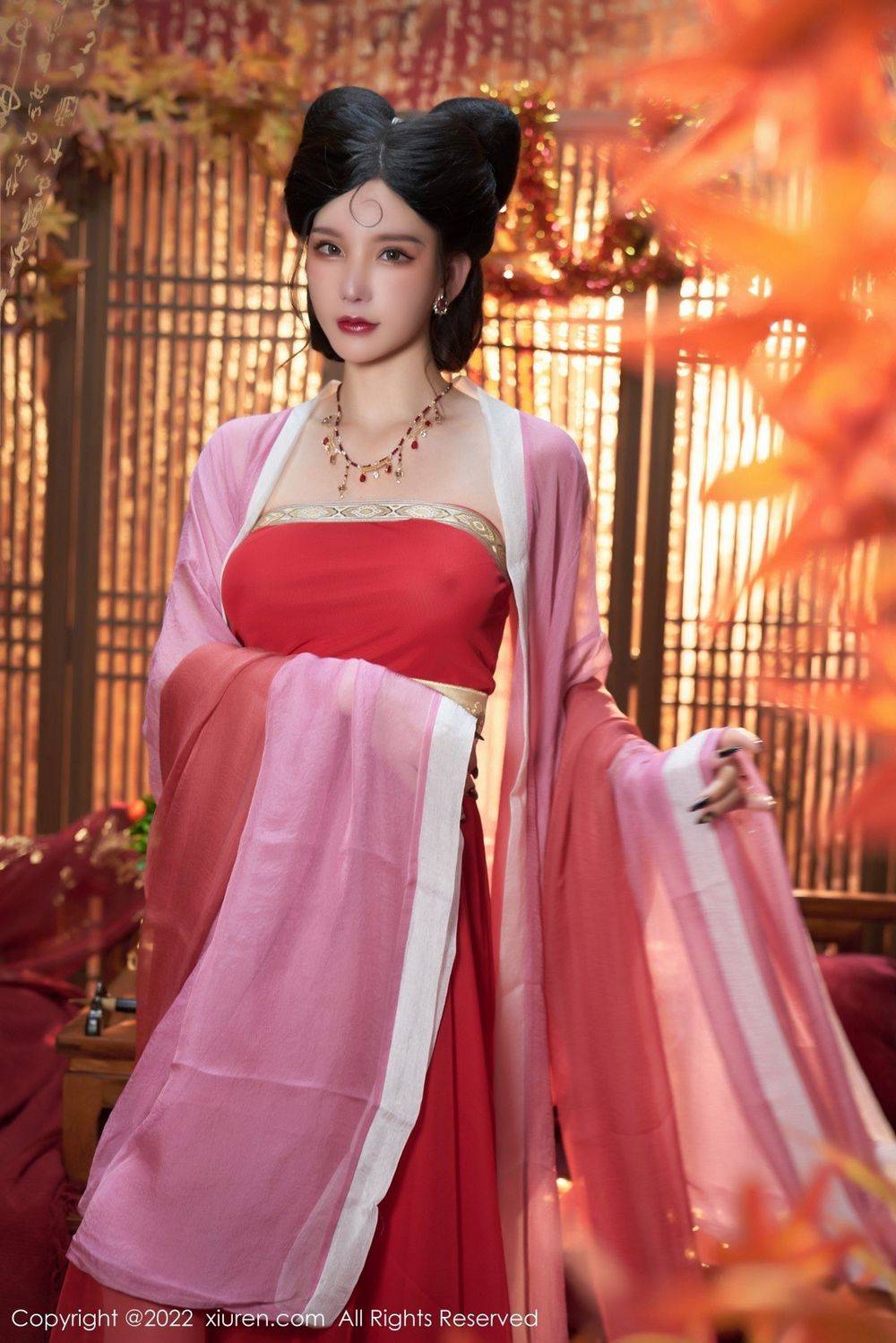 秀人网性感女神周于希Sally古装服饰饰演妲己主题三亚旅拍-39